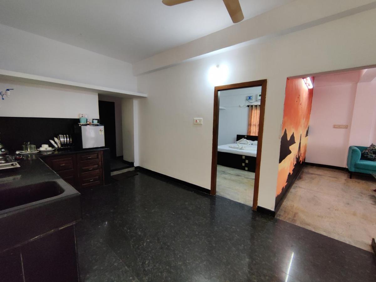 Appartamento Yoga House Vanivilasa Puram Esterno foto